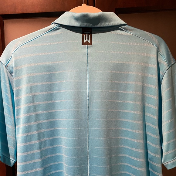 Nike golf polo, tiger woods brand, aqua blue - Picture 1 of 3